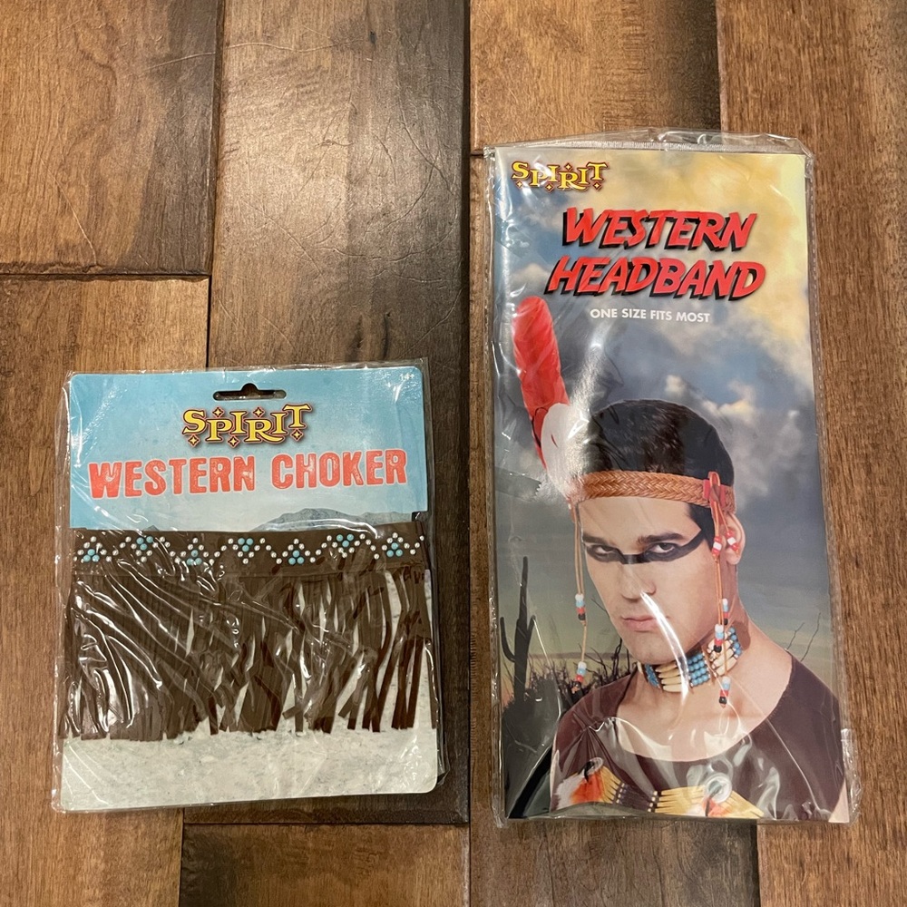 BNWT Western Halloween Accessories Choker and Feather Headband